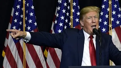 الرئيس الأمريكي يعلن تمدد حالة الطوارئ بالبلاد بسبب 