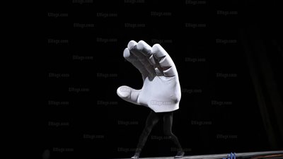 سويسرا تفتتح دورة اليوبيل الفضي المسرح المعاصر والتجريبى بعرض 