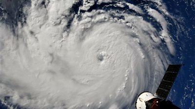 أوامر بإخلاء مليون شخص من ولاية كارولينا الأمريكية تحسبا للإعصار فلورانس