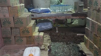 ضبط 9 أطنان خل صناعي فاسد في حملات تموينية بالجيزة