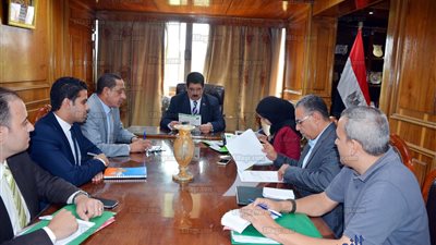 محافظ القليوبية: خطة لحل أزمة القمامة.. وحملات مرورية لضبط المواقف العشوائية (صور)