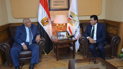 أشرف صبحي: الوادي الجديد على أجندة الخطة الاستثمارية للوزارة