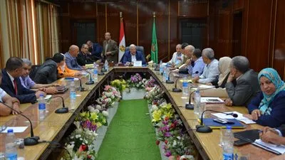 محافظ الدقهلية: لن يسمح لأحد بمخالفة القانون مهما كانت الأسباب (صور)