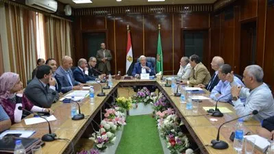 محافظ الدقهلية: إحالة أي مسئول يتأخر في تنفيذ قرارات الإزالة للتحقيق