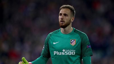 سيميوني يفتح النار على كورتوا: أوبلاك أفضل منك