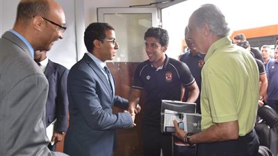 حوريا يرسل مندوبين لاستقبال بعثة الأهلي