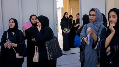 هكذا تكونين أنيقة وجذابة في أول سنة جامعة 