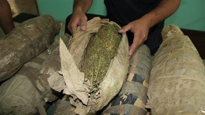 التحفظ على عاطل بحوزته 9 كيلو 