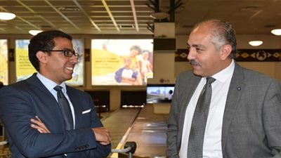 العامري والقنصل المصري يحضران مران الأهلي في غينيا