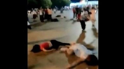 مقتل 9 أشخاص في اقتحام سيارة منتزها بالصين