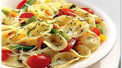 مكونات سلطة الباستا الإيطالية