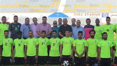 صقر يلتقي مجلس ادارة نادي منتخب السويس (صور)