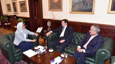 قرار مهم بشأن اتفاقيات وإجراءات تسجيل وتسعير الأدوية بين مصر والأردن