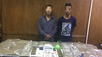 ضبط شخصين بإمبابة لقيامهما بتصنيع الاستروكس