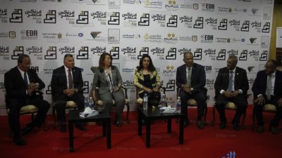 غادة والي تؤكد دعمها لصغار صناع الأثاث بدمياط (صور)