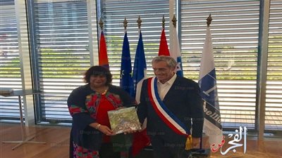 احتفالا بعام مصر فرنسا.. وزيرة الثقافة تبحث مع محافظ مونبلية تبادل الفرق الموسيقية وفنون السيرك  