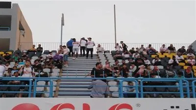 جماهير الزمالك تتوافد مبكرا على ملعب بتروسبورت لمساندة فريقها