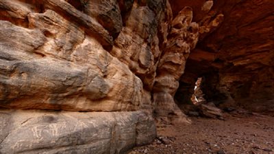 العثور على أقدم رسم بشري في كهف إفريقي!
