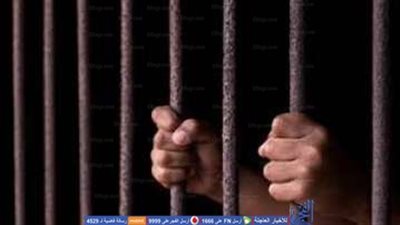 ضبط صاحب فرن وعامل لإكراه عاطل على توقيع إيصالات أمانة