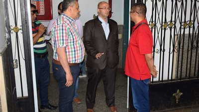 جولة تفقدية لنائب محافظ بورسعيد على مستشفى الزهور العام 