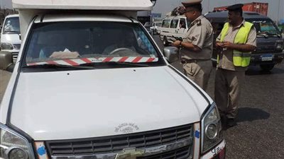 تحرير 1156 مخالفة مرورية وسحب 56 رخصة في حملة بالقليوبية