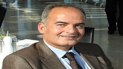 الأمين العام لـ«تطوير التعليم بالوزراء» يلتقي وفد بنك التنمية الإفريقي لبحث سبل التعاون