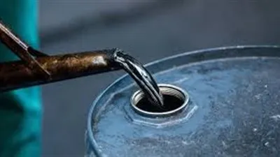 إنتاج النفط في عمان دون الـ 975 ألف برميل 