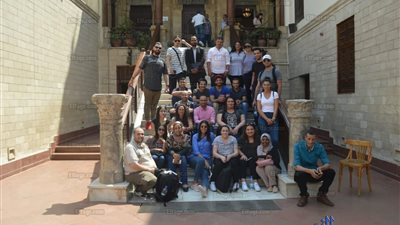 وزارة الهجرة تنظم زيارة لمجمع الأديان لأول وفد أسترالي من أبناء الجيل الثاني والثالث