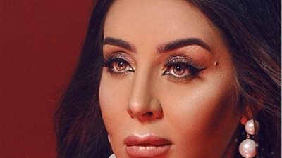 أقراط أذن تألقت بها النجمات هذا العام (صور)