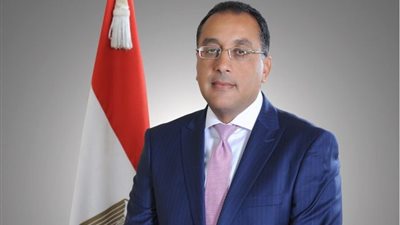 عاجل.. رئيس الوزراء يتفقد 