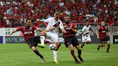 إنقاذ سيارة إسعاف في الدوري البرازيلي (صورة)