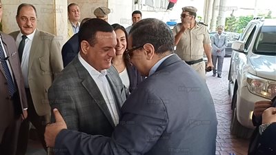 وزير القوى العاملة يصل 