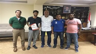 الإسماعيلي يمدد عقد حازم مرسي 5 مواسم