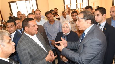 وزير القوي العاملة: تدريب العاملين بالمصانع على نفقة الوزارة لزيادة كفاءتهم