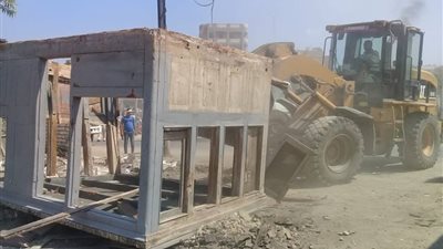 رئيس مدينة دمنهور: إزالة 300 إشغال ثابت ومتحرك و6 حالات تعدِ (صور)