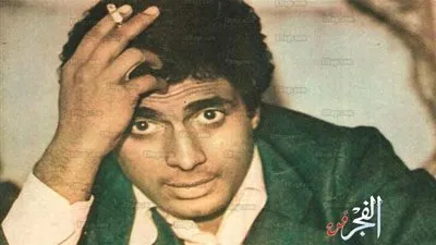 تفاصيل اعتداء أحمد زكي على محمد خان بالسكين 