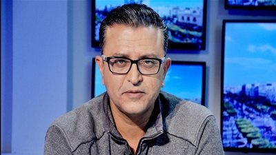 بعد سرقة مكتبه.. 