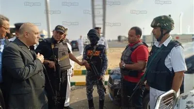مدير أمن القاهرة يتفقد الطريقين 
