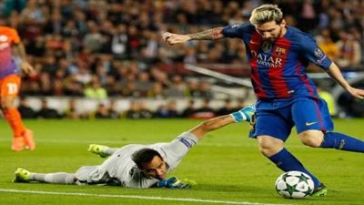 قناة مفتوحة تنقل مباراة برشلونة وأيندهوفن في دوري أبطال أوروبا 