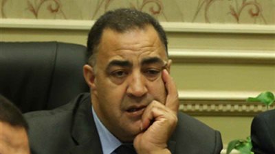 مواجهة ساخنة بين صحفي وإلهامى عجينة.. والأخير يعتذر (فيديو)