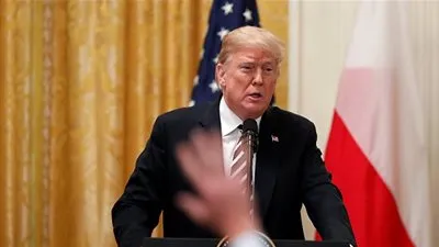 الرئيس الأمريكي يصف حادث إسقاط الطائرة الروسية في سوريا بـ