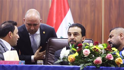 أول دولة عربية تدعو رئيس البرلمان العراقي الجديد لزيارتها