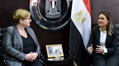  وزيرة الاستثمار تبحث مع وفد الوزارة الاتحادية الألمانية سبل التعاون الاقتصادي