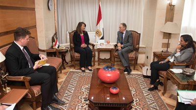 غادة والي تستقبل سفير أستراليا بالقاهرة