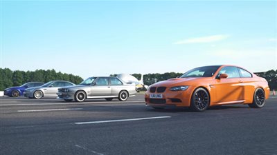 شاهد.. سباق تسارع بين جميع أجيال بي ام دبليو M3