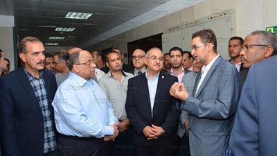وزير التنمية المحلية يشيد بمستوى الخدمة الصحية المقدمة بمستشفيات أسيوط الجامعية
