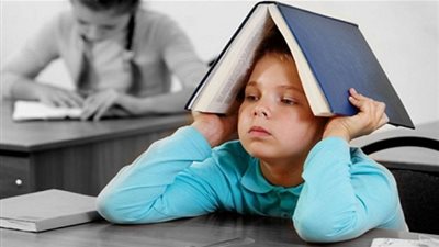 الآباء الحل.. كيف يتم علاج التوتر الدراسي عند الأطفال؟