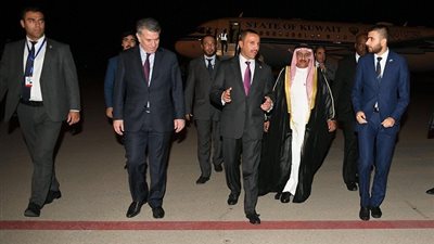 رئيس مجلس الأمة الكويتي يصل إلى باكو في زيارة رسمية 