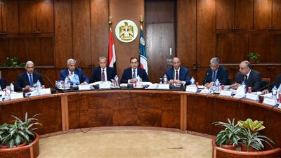  وزير البترول: الفترة القادمة ستشهد نشاطاً مكثفاً بالبحر الأحمر بعد ترسيم الحدود مع السعودية