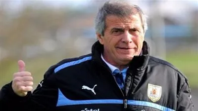 تمثال لأوسكار تاباريز في أوروجواي